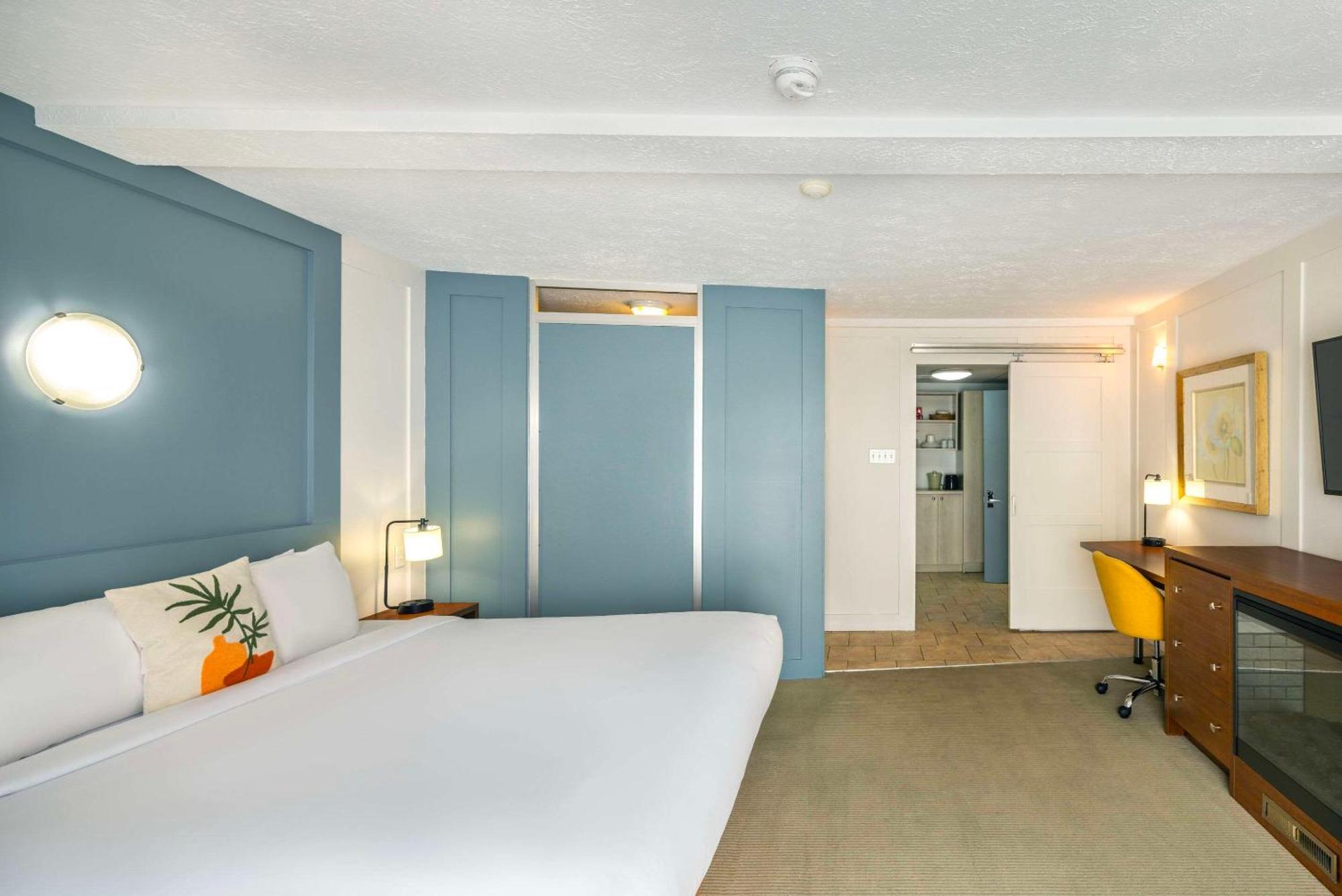 ホテル Clarion Pointe ラ・マルベー エクステリア 写真